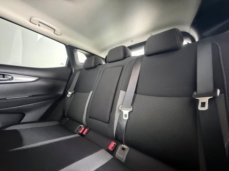 2018 Nissan Qashqai 1.6 DIG-T N-Connecta Euro 6 (s/s) 5dr HATCHBACK Petrol Manual