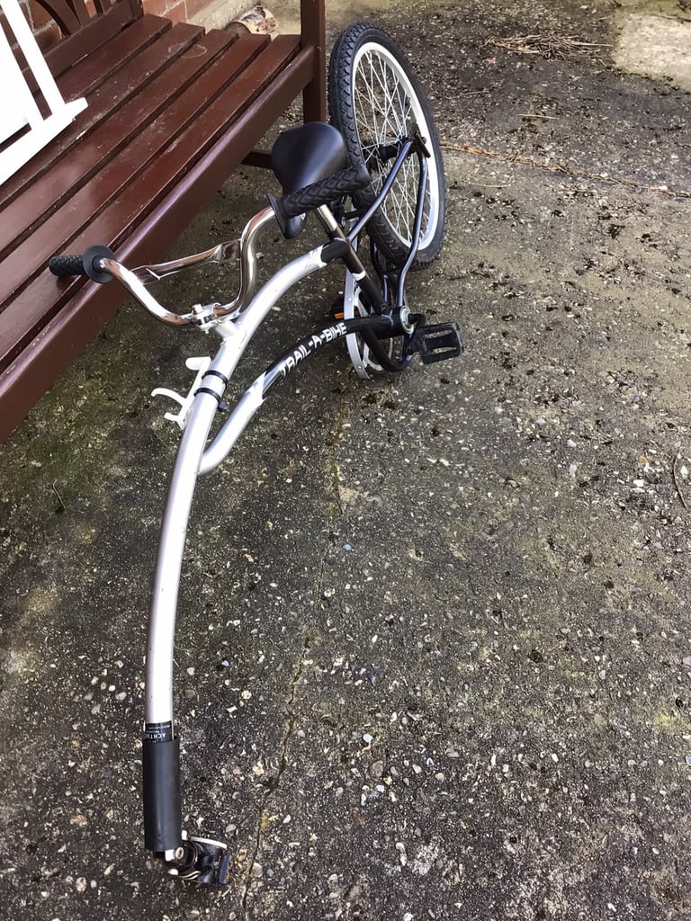 Trail a bike 