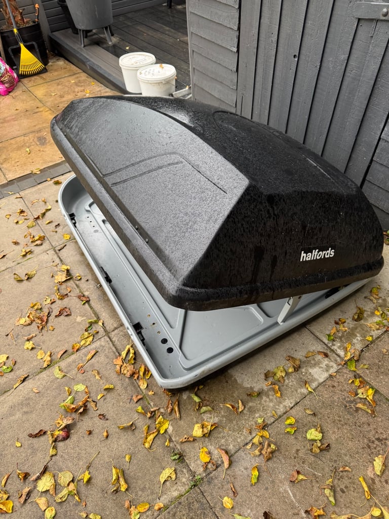 Car Roof Box and rails