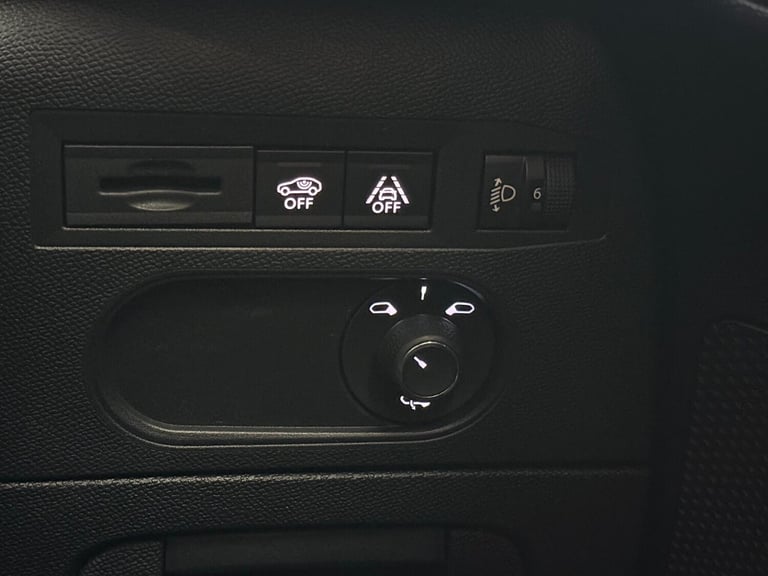 2019 DS Automobiles DS 3 1.2 PureTech 155 Prestige 5dr EAT8 MPV PETROL Automatic