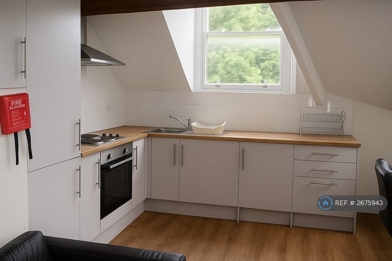 4 bedroom flat in Clifton, Bristol, BS8 (4 bed) (#2675943)