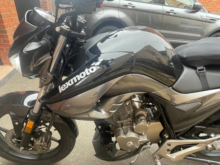 Lexmoto, ISCA, 2024, 124 (cc)