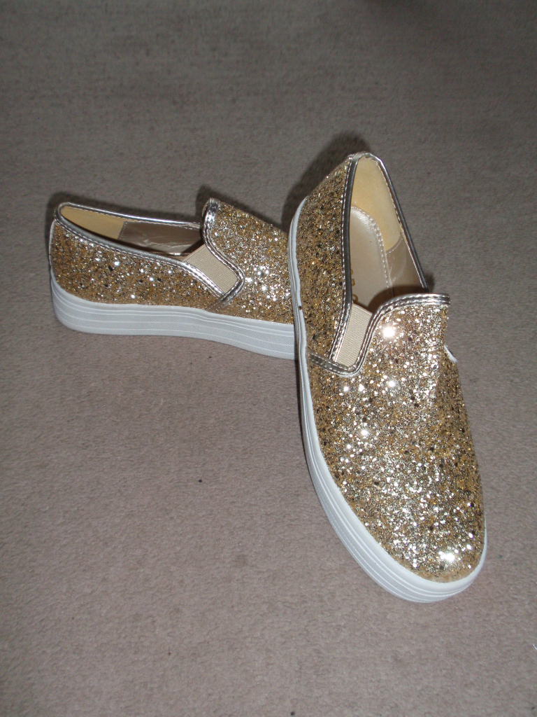 Gold Glitter Slip- On Pumps