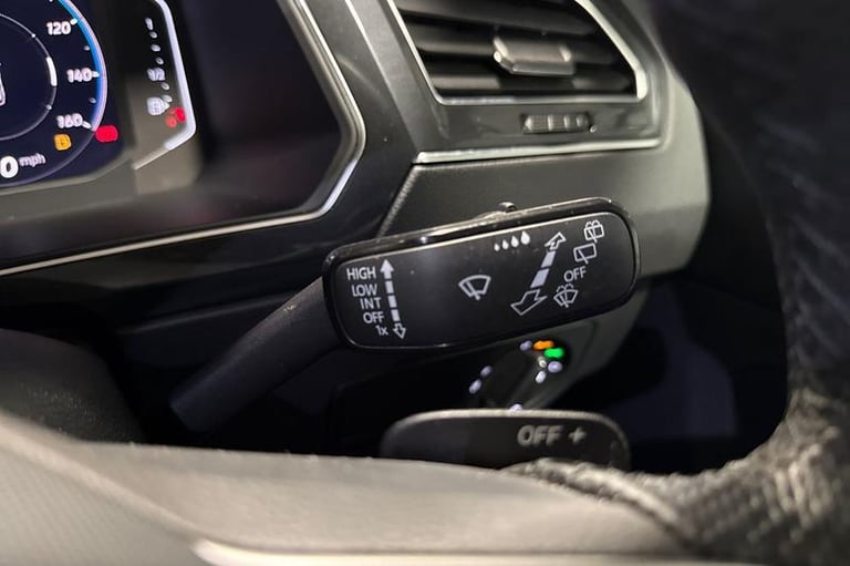 2023 Volkswagen Tiguan 2.0 TDI R-Line 5dr DSG ESTATE DIESEL Automatic