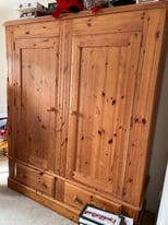 Large double wardrobe with drawers