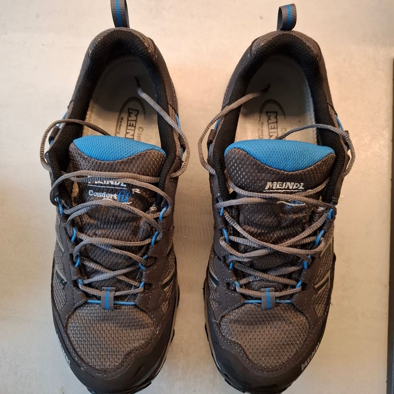 image for Meindle hiking shoes, mens size 8.5 (43)