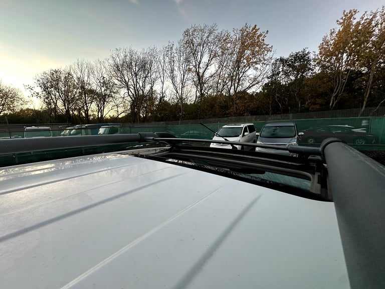 2013 Nissan Navara 3.0 dCi V6 Outlaw 4WD Diesel 4-Door Diesel