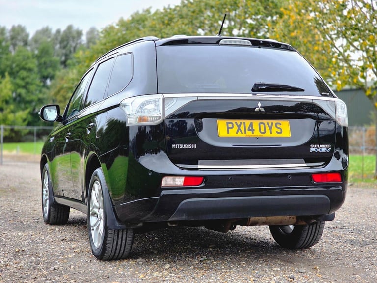 2014 Mitsubishi Outlander 2.0h 12kWh GX3h CVT 4WD Euro 5 (s/s) 5dr ESTATE Petrol/Electric Hybrid ...