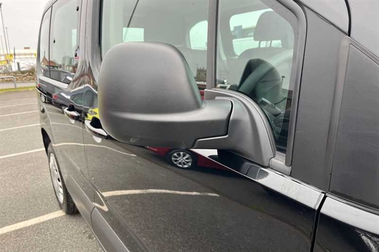 2022 Vauxhall Combo Life 1.5 Turbo D Edition 5dr MPV DIESEL Manual