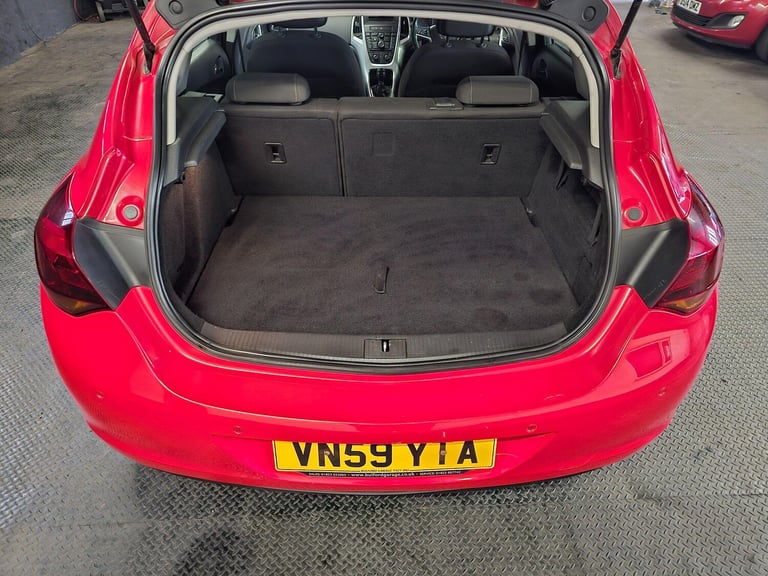 Vauxhall Astra 1.7 CDTi SRi Euro 5 5dr Diesel Manual - Image 11