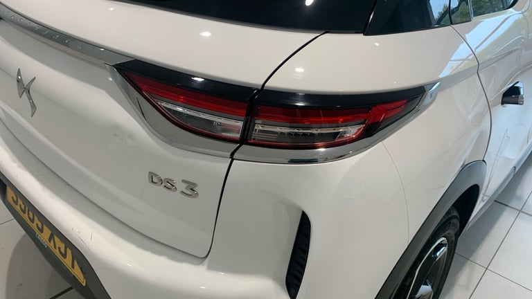 2019 DS Automobiles DS 3 Crossback 1.2 PureTech Ultra Prestige Crossback 5dr Petrol EAT8 Euro 6 (...