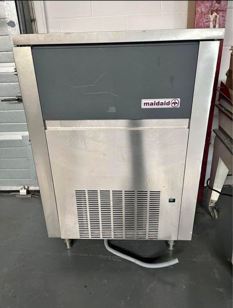 image for Large ice machine 