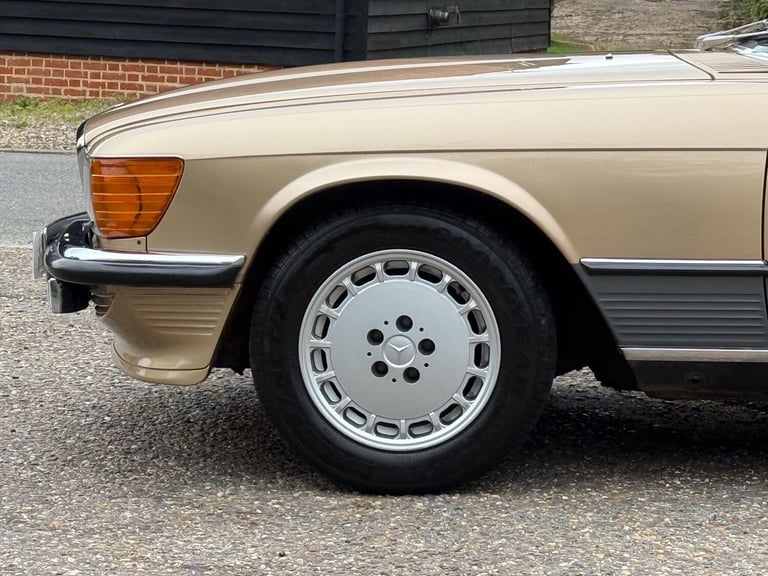  Mercedes-Benz 500 5.0 SL 2dr Petrol Automatic