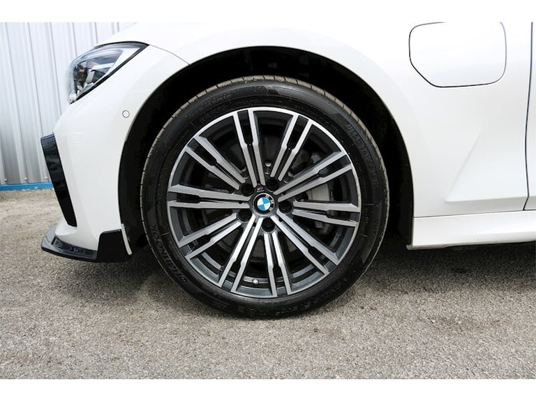 2019 BMW 3 Series 330e M Sport Saloon HYBRID Automatic