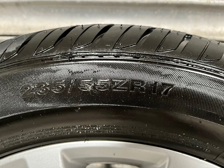 Volkswagen Tiguan 17”Alloys