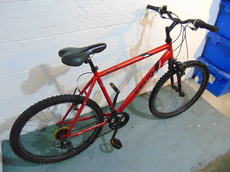 Apollo Feud (01 inch frame) Hardtail Mountain Bike (free local delivery)