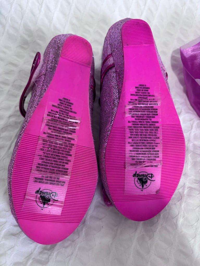 Original Disney Store Minnie Mouse Costume & Accessories 