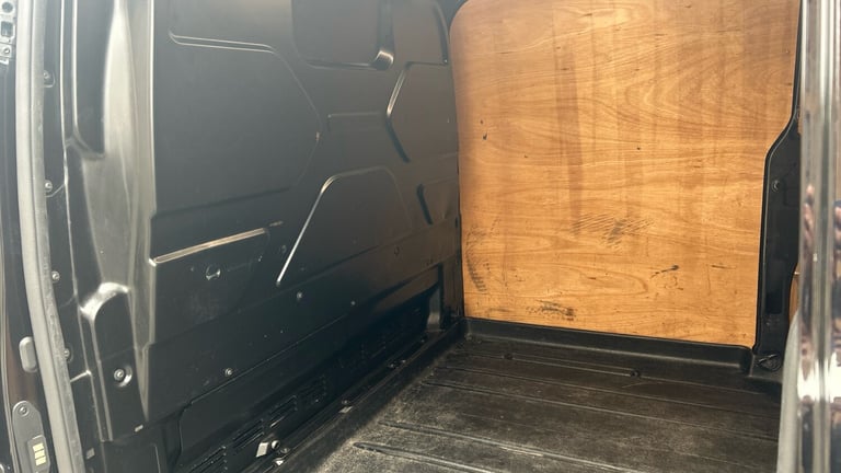 2023 Ford Transit Custom 280 L1 Diesel Fwd 2.0 EcoBlue 130ps Low Roof Limited Van Van Diesel Manual