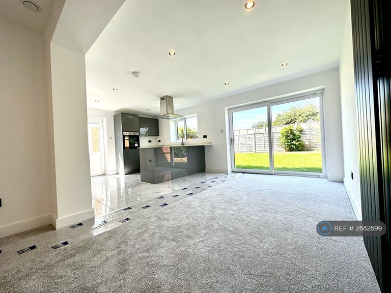 3 bedroom house in Yew Tree Road, St. Marys Bay, Romney Marsh, TN29 (3 bed) (#2682699)