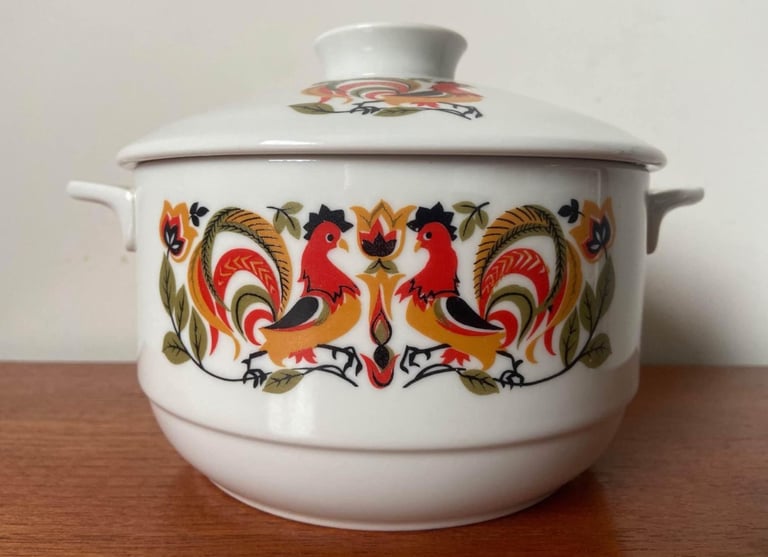 image for Vintage, Royal Doulton Oven dish with lid