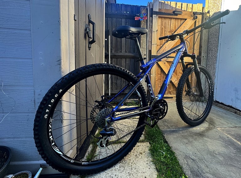 GT aggressor mountain bike hardtail vgc 16” 