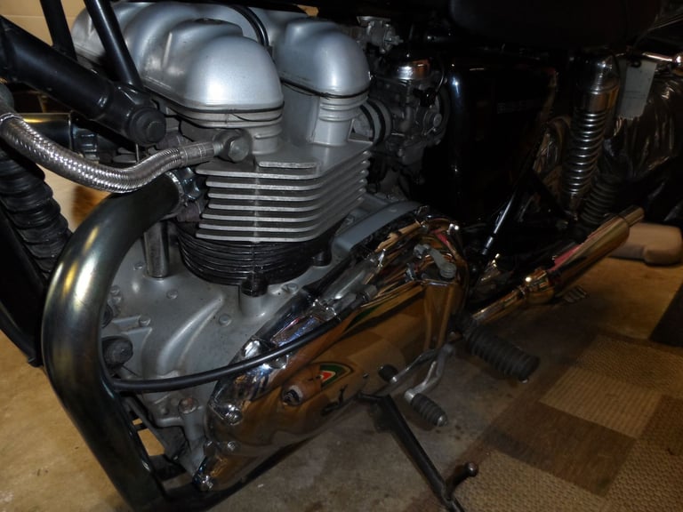Triumph, BONNEVILLE, 2006, 865 (cc)