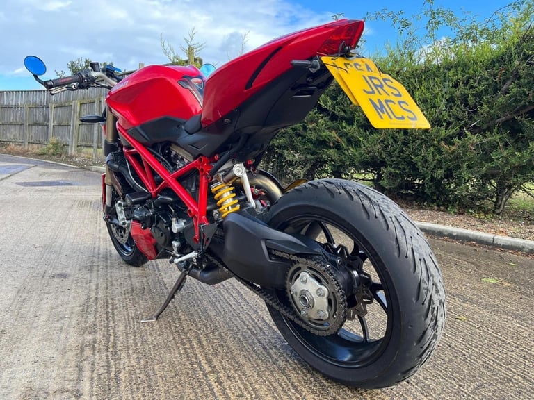 2014 64 DUCATI F848 STREETFIGHTER F 848 RED STUNNING BIKE NAKED MUSCLE MONSTER