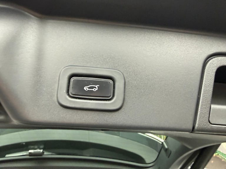 2021 Land Rover Range Rover Evoque 1.5 P300e SE 5dr Auto Hatchback Petrol Parallel PHEV Automatic