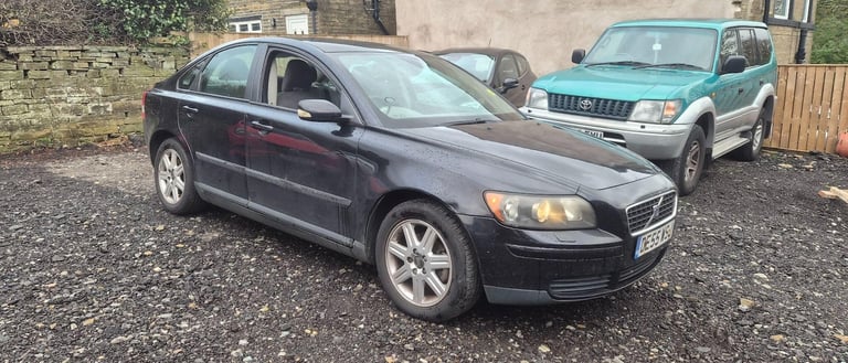 2005 Volvo S40 1.6 S 4dr SALOON Petrol Manual