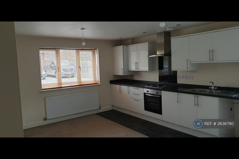 1 bedroom flat in Chesterton Court, Stoney Stanton, Leicester, LE9 (1 bed) (#2638790)