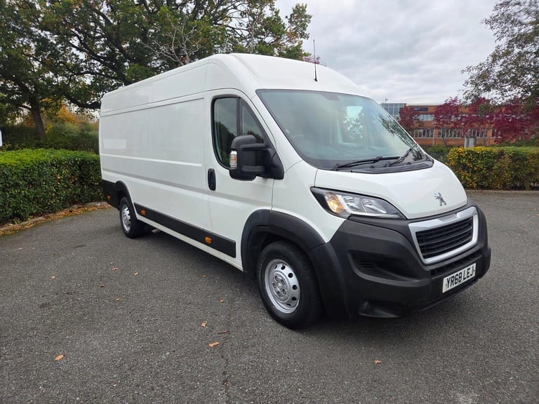 2018 Peugeot Boxer 2.0 BlueHDi 435 Professional L4 H2 Euro 6 5dr PANEL VAN Diesel Manual
