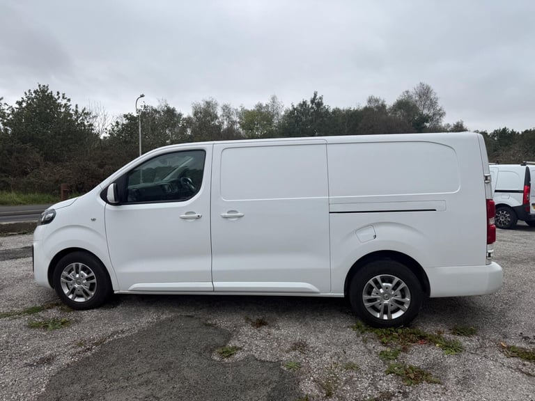 2020 Vauxhall Vivaro 1.5 Turbo D 2900 Sportive L2 H1 Euro 6 (s/s) 5dr PANEL VAN Diesel Manual