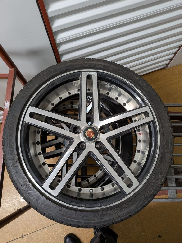 JEEP CHEROKEE 20" AXE WHEELS & TYRES 245 X 40 X 20 SET OF FOUR 110 PCD