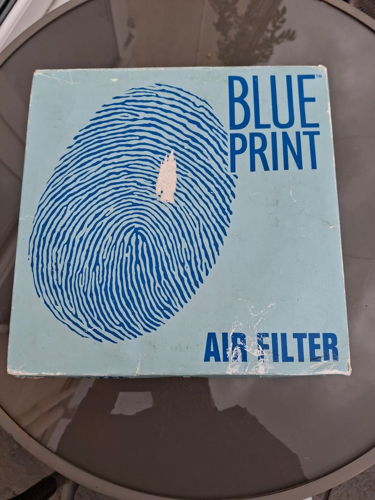 Toyota Hilux air filter - new
