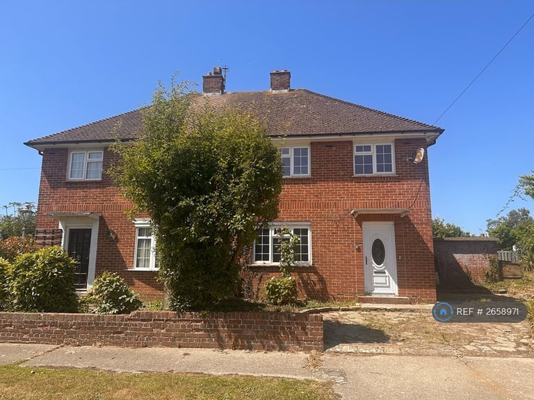 3 bedroom house in Roman Acre, Wick, Littlehampton, BN17 (3 bed) (#2658971)