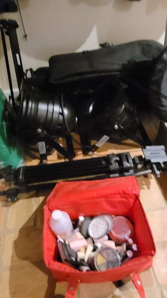 Job lot of film/photography studio equipment in pristine condition