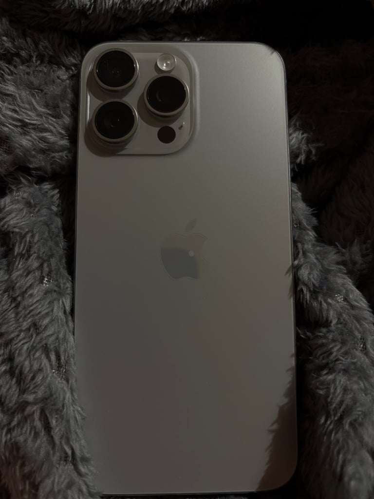 Iphone 15 pro max 