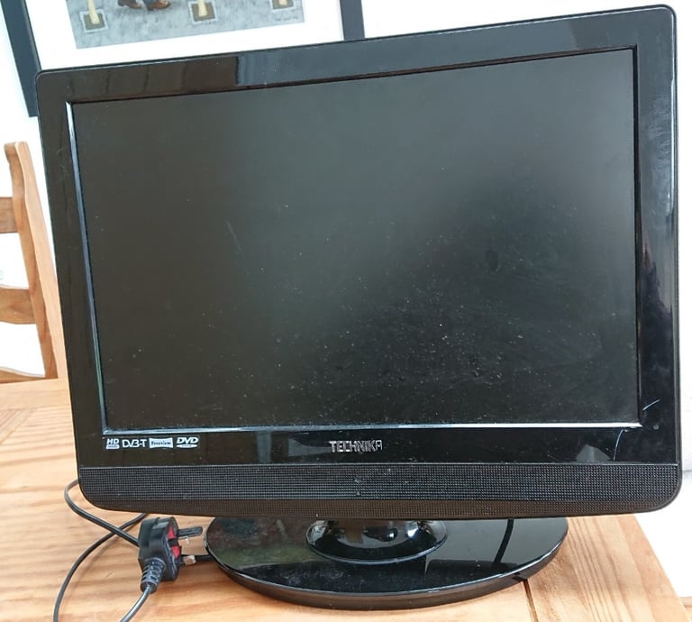 Technika TV/ Computer Monitor