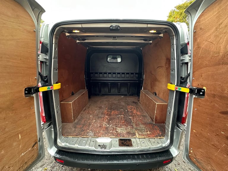 2019 Ford Transit Custom 2.0 EcoBlue 130ps Low Roof D/Cab Trend Van PANEL VAN DIESEL Manual