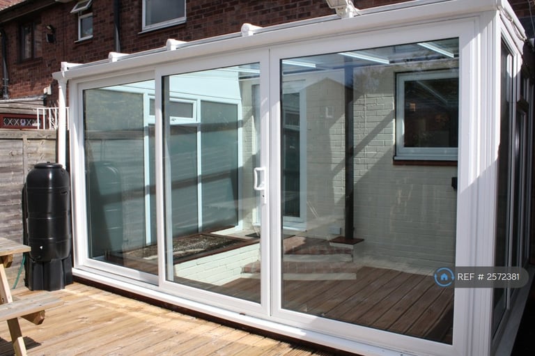 image for 1 bedroom house in Silk Mill Approach, Leeds, LS16 (1 bed) (#2572381)