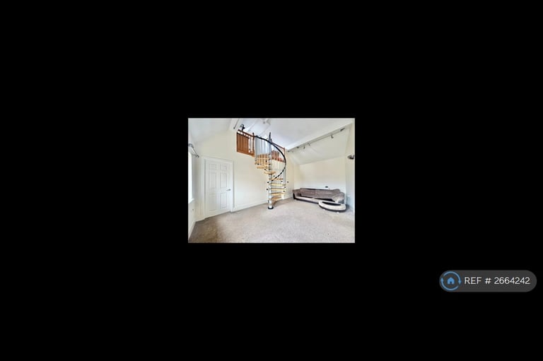 2 bedroom flat in Berrow Road, Burnham On Sea, TA8 (2 bed) (#2664242)