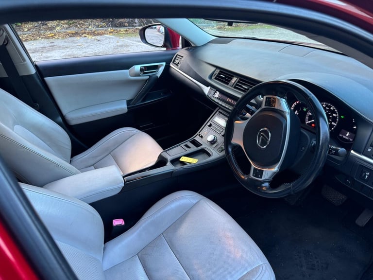 2011 Lexus CT 1.8 200h SE-L CVT Euro 5 (s/s) 5dr HATCHBACK Petrol/Electric Hybrid Automatic