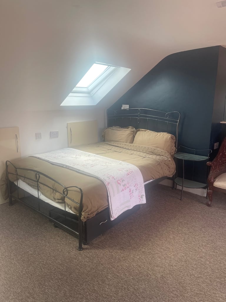 Loft double room for rent