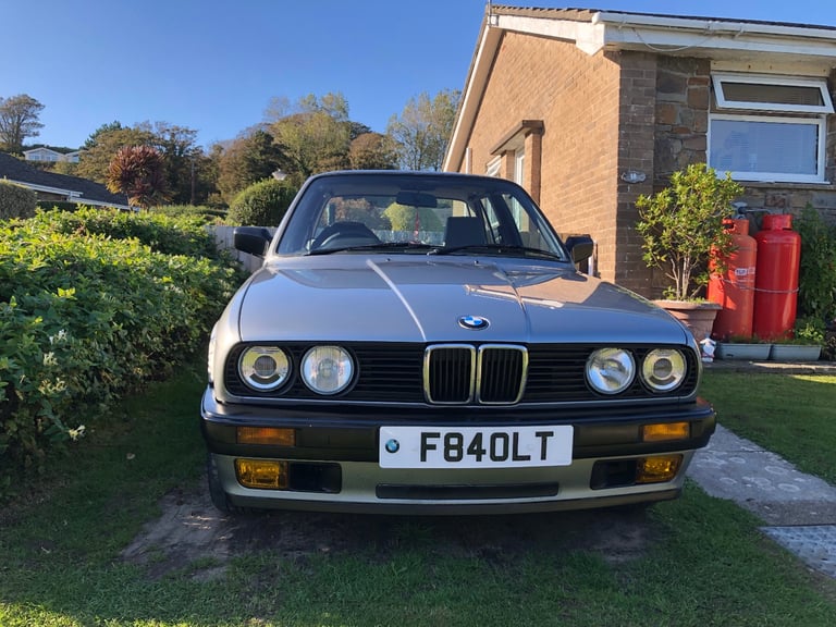 BMW e30