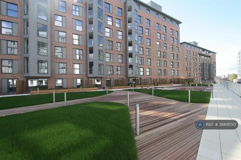 2 bedroom flat in Munday Street, Manchester, M4 (2 bed) (#2669550)