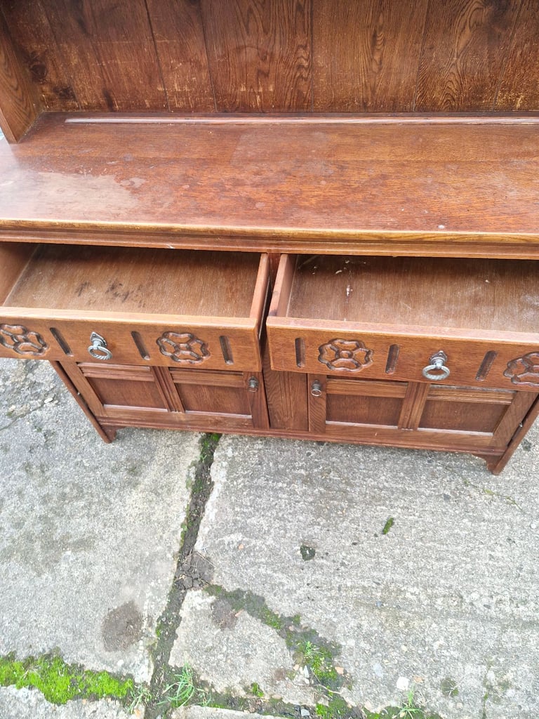 Dresser £60