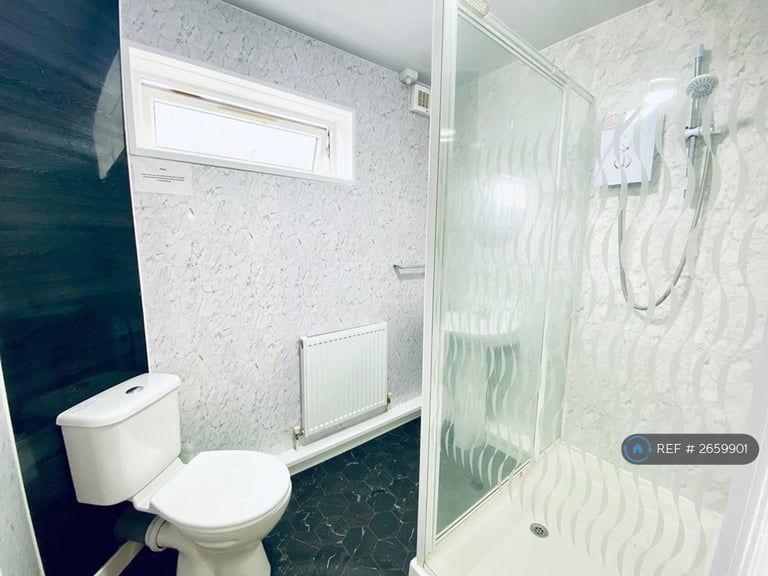 7 bedroom house in Eagle Street, Leamington Spa, CV31 (7 bed) (#2659901)