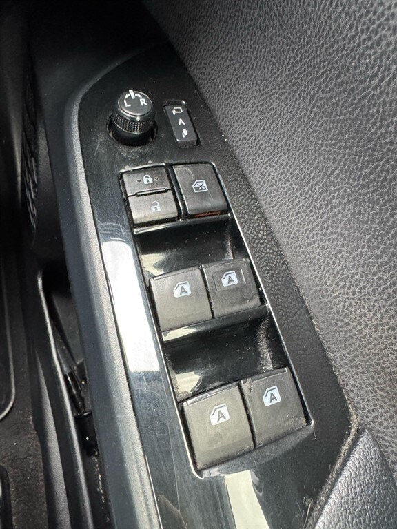 2016 Toyota Prius 1.8 VVT-h Active CVT Euro 6 (s/s) 5dr Hatchback Petrol/Ele Automatic