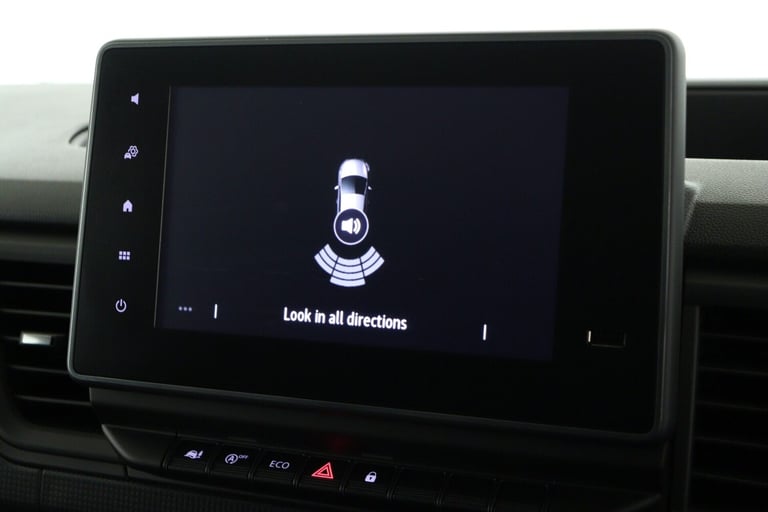 2025 Renault Trafic LL30 Blue dCi 130 Advance [Safety] Panel Van Diesel Manual