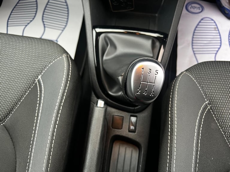 2016 Renault Clio 1.2 16V Dynamique Nav Euro 6 5dr HATCHBACK Petrol Manual